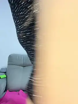 Leyna Kenet online show from February 16, 4:42 am