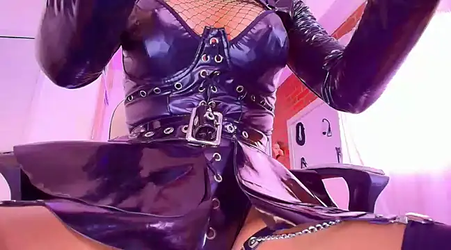 Snapshot of xl_dakotadom chatting on January 6, 12:13 pm xl dakotadom online show from January 6, 12:13 pm