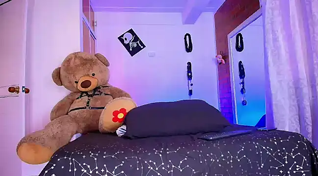 Snapshot of xl_dakotadom chatting on January 11, 8:43 pm xl dakotadom online show from January 11, 8:43 pm