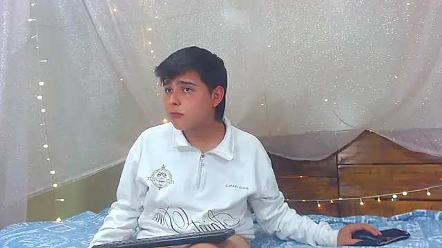 AndrewPherson online show from February 20, 6:13 pm