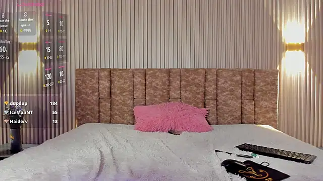 tiffany johnson11 online show from February 14, 9:13 am