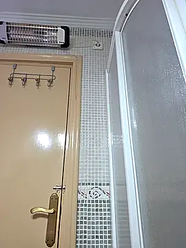 NeredaXxx online show from February 2, 8:35 am