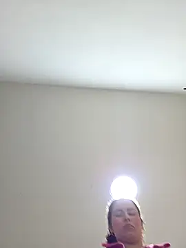 NeredaXxx online show from April 14, 8:04 pm