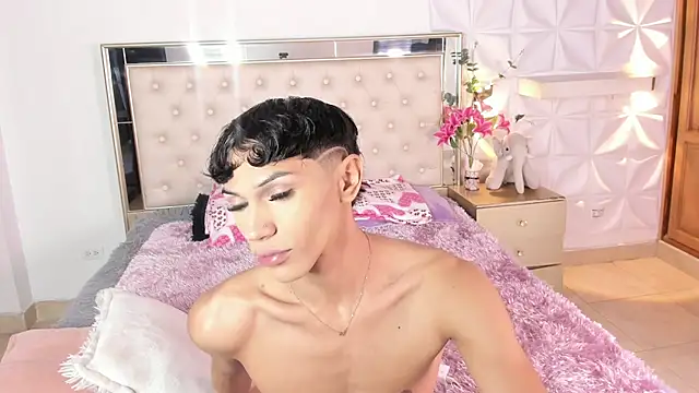 im sebaslopez online show from June 2, 11:45 am