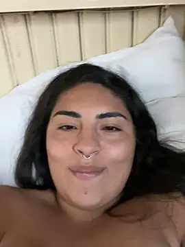 beatrix 001 online show from December 10, 4:38 pm