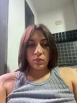 Snapshot of bigasssweet_2 chatting on January 17, 10:23 pm bigasssweet 2 online show from January 17, 10:23 pm