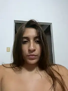 Snapshot of bigasssweet_2 chatting on January 23, 3:37 am bigasssweet 2 online show from January 23, 3:37 am