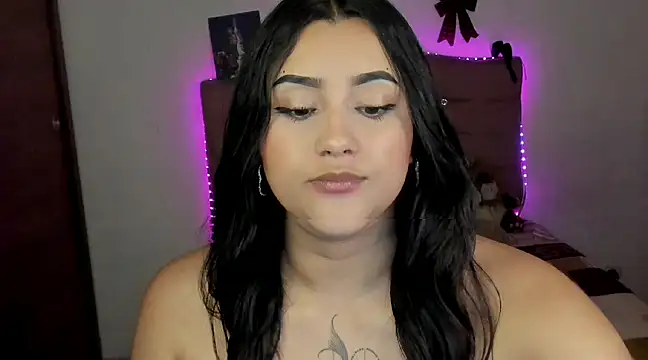 male couper online show from December 11, 11:10 pm