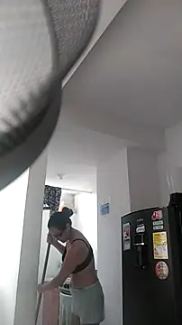 nicolle milf1978 online show from November 11, 12:05 pm