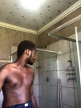 Snapshot of seductivescamp chatting on December 7, 6:10 am seductivescamp online show from December 7, 6:10 am