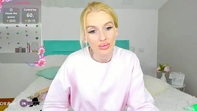 Snapshot of Lana_kitty__ chatting on January 2, 3:05 am Lana kitty   online show from January 2, 3:05 am