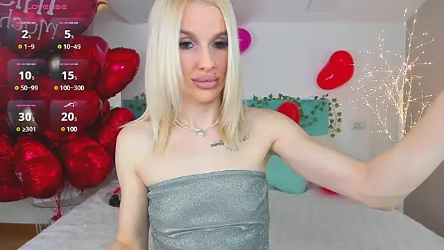 Snapshot of Lana_kitty__ chatting on February 14, 11:20 pm Lana kitty   online show from February 14, 11:20 pm