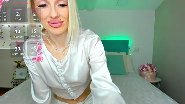 Snapshot of Lana_kitty__ chatting on February 27, 9:25 pm Lana kitty   online show from February 27, 9:25 pm