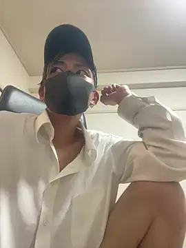 Snapshot of Manato_jp_1215 chatting on May 24, 2:00 pm Manato jp 1215 online show from May 24, 2:00 pm