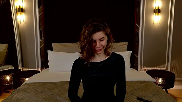 Snapshot of VikkiStorm chatting on March 21, 3:12 am VikkiStorm online show from March 21, 3:12 am