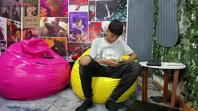 Jeffry wolvess online show from January 13, 12:35 pm