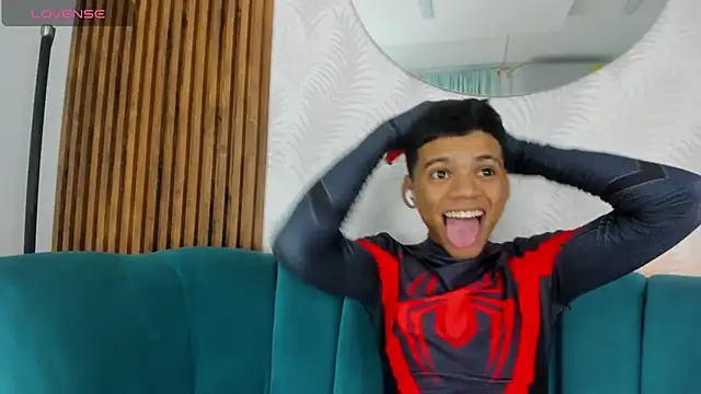 Jeffry wolvess online show from March 3, 12:05 pm