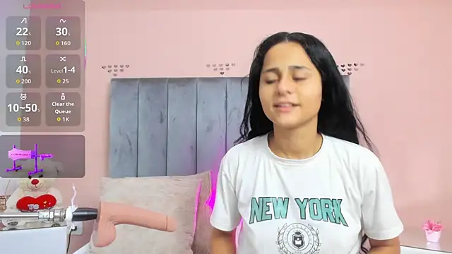 Giselle Roldan online show from November 23, 4:56 am