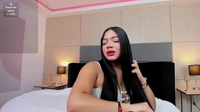 Snapshot of AllissonJames chatting on March 12, 11:09 am AllissonJames online show from March 12, 11:09 am