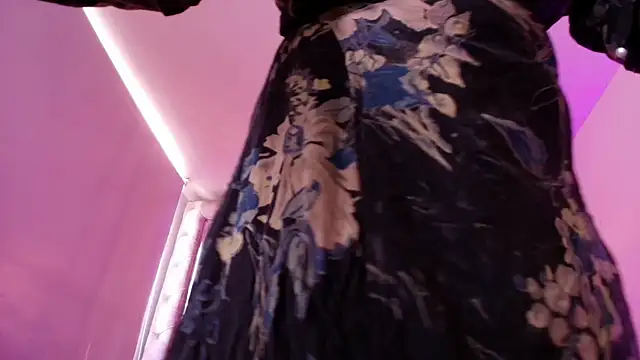 Snapshot of Vick_daves_ chatting on June 20, 7:27 pm Vick daves online show from June 20, 7:27 pm