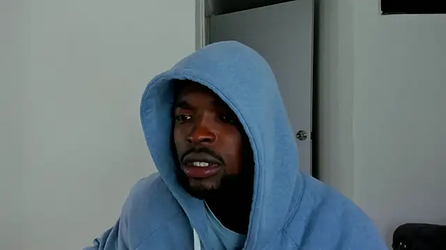 Dylan Taylor online show from November 2, 3:31 am