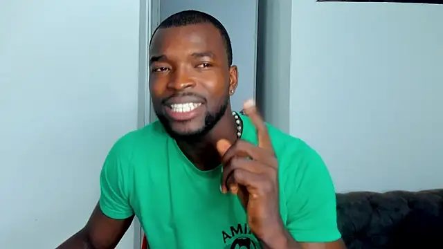 Dylan Taylor online show from March 24, 11:37 am