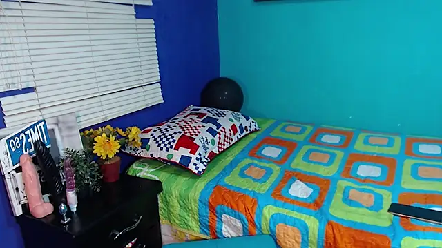 Snapshot of hannyababe chatting on December 6, 3:33 pm hannyababe online show from December 6, 3:33 pm