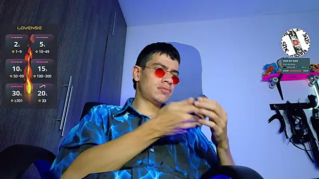 Snapshot of Nymphobuddies chatting on February 18, 1:10 am Nymphobuddies online show from February 18, 1:10 am