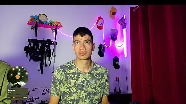 Snapshot of Nymphobuddies chatting on March 7, 4:35 am Nymphobuddies online show from March 7, 4:35 am