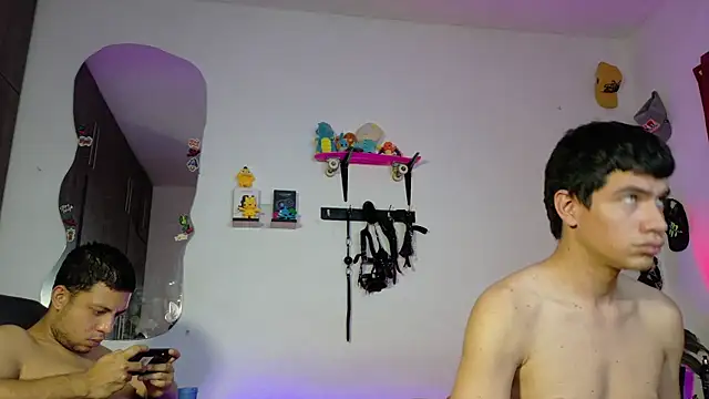 Snapshot of Nymphobuddies chatting on January 17, 8:45 pm Nymphobuddies online show from January 17, 8:45 pm