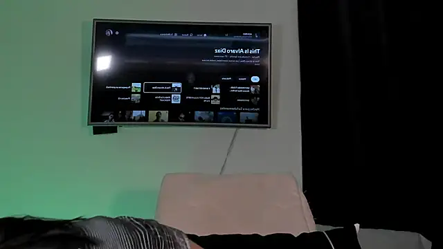 Snapshot of AnabelWolf chatting on February 21, 9:32 pm AnabelWolf online show from February 21, 9:32 pm