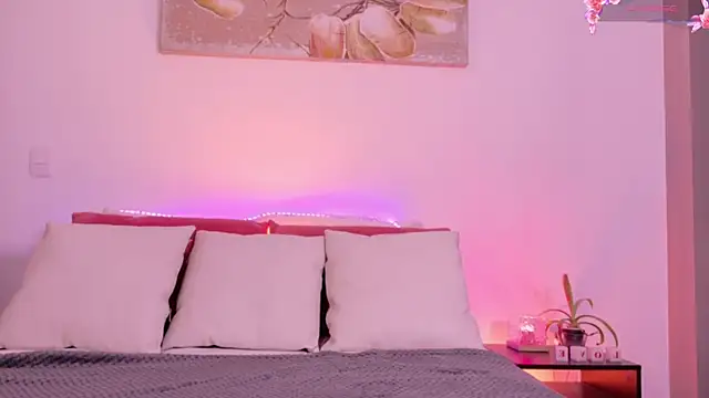 AnabelWolf online show from March 13, 1:40 pm