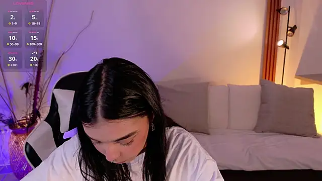 AnabelWolf online show from April 23, 2:08 pm