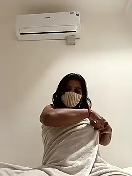 Snapshot of Tamil_Shalini_Lustyy chatting on February 23, 10:28 am Tamil Shalini Lustyy online show from February 23, 10:28 am