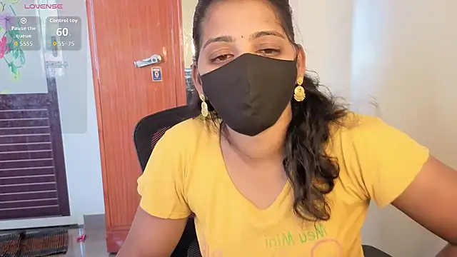 Tamil Shalini Lustyy online show from April 12, 9:36 am