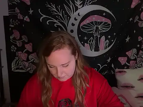 Snapshot of thickgingergoddess chatting on October 10, 3:38 am thickgingergoddess online show from October 10, 3:38 am