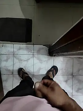 Snapshot of shale26 chatting on December 22, 4:50 am shale26 online show from December 22, 4:50 am