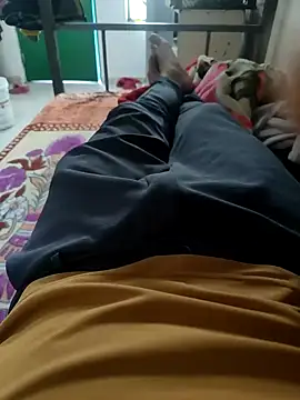 Snapshot of shale26 chatting on January 2, 6:40 am shale26 online show from January 2, 6:40 am