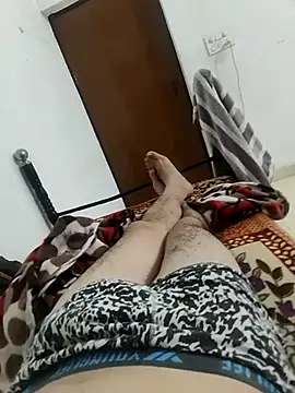 Snapshot of shale26 chatting on March 4, 2:38 am shale26 online show from March 4, 2:38 am