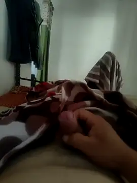 Snapshot of shale26 chatting on March 18, 3:31 am shale26 online show from March 18, 3:31 am