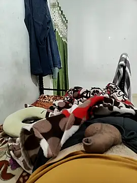 Snapshot of shale26 chatting on March 19, 2:27 am shale26 online show from March 19, 2:27 am