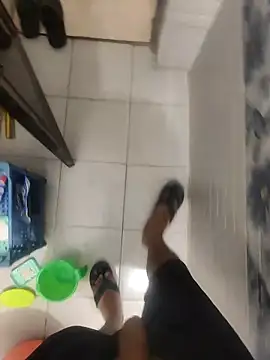 Snapshot of shale26 chatting on March 21, 3:12 am shale26 online show from March 21, 3:12 am