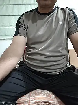 Snapshot of samee00721 chatting on January 13, 5:51 pm samee00721 online show from January 13, 5:51 pm