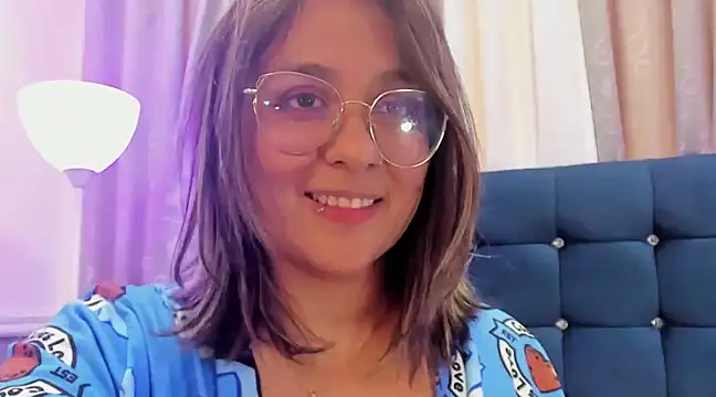 Snapshot of Pandoracherry chatting on February 28, 2:53 pm Pandoracherry online show from February 28, 2:53 pm