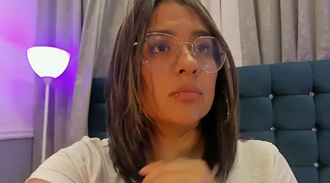 Snapshot of Pandoracherry chatting on March 10, 6:05 am Pandoracherry online show from March 10, 6:05 am