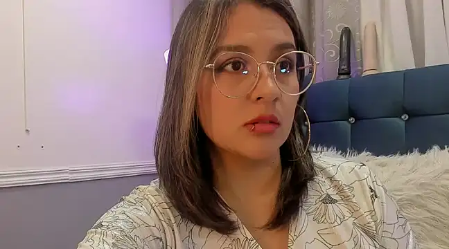 Snapshot of Pandoracherry chatting on March 15, 2:14 am Pandoracherry online show from March 15, 2:14 am