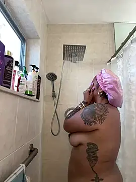 Snapshot of shyfr34k chatting on March 6, 10:47 pm shyfr34k online show from March 6, 10:47 pm