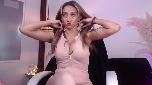 salome drasin online show from September 23, 1:08 am