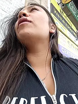 Snapshot of LIZ-06_ chatting on February 2, 5:48 pm LIZ-06 online show from February 2, 5:48 pm