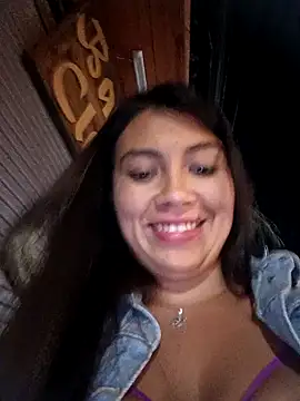 Snapshot of LIZ-06_ chatting on February 5, 12:42 am LIZ-06 online show from February 5, 12:42 am